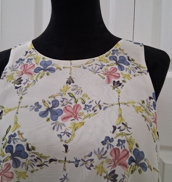 NWT Max Studio Floral Tunic Size M - Picture 2 of 14
